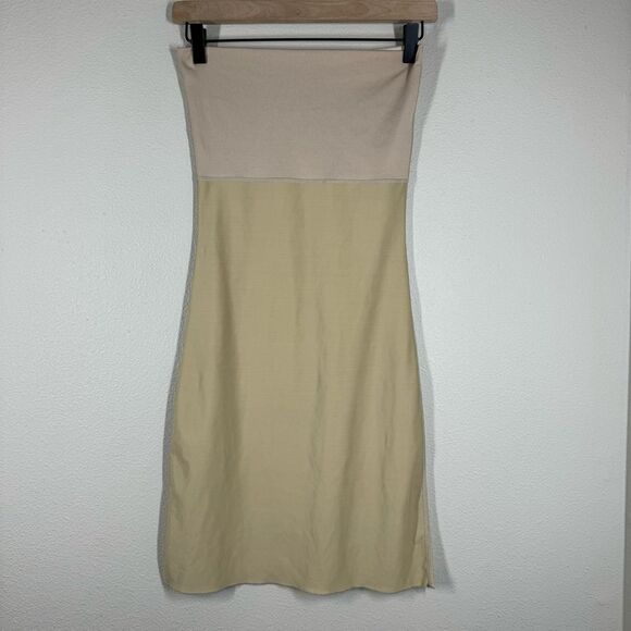 Spanx Hide and Sleek Strapless Slip Shapewear Dress Nude Beige Size Medium - Picture 1 of 3